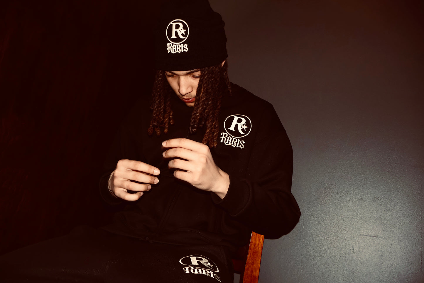 RARIS Premium Zip Hoodie