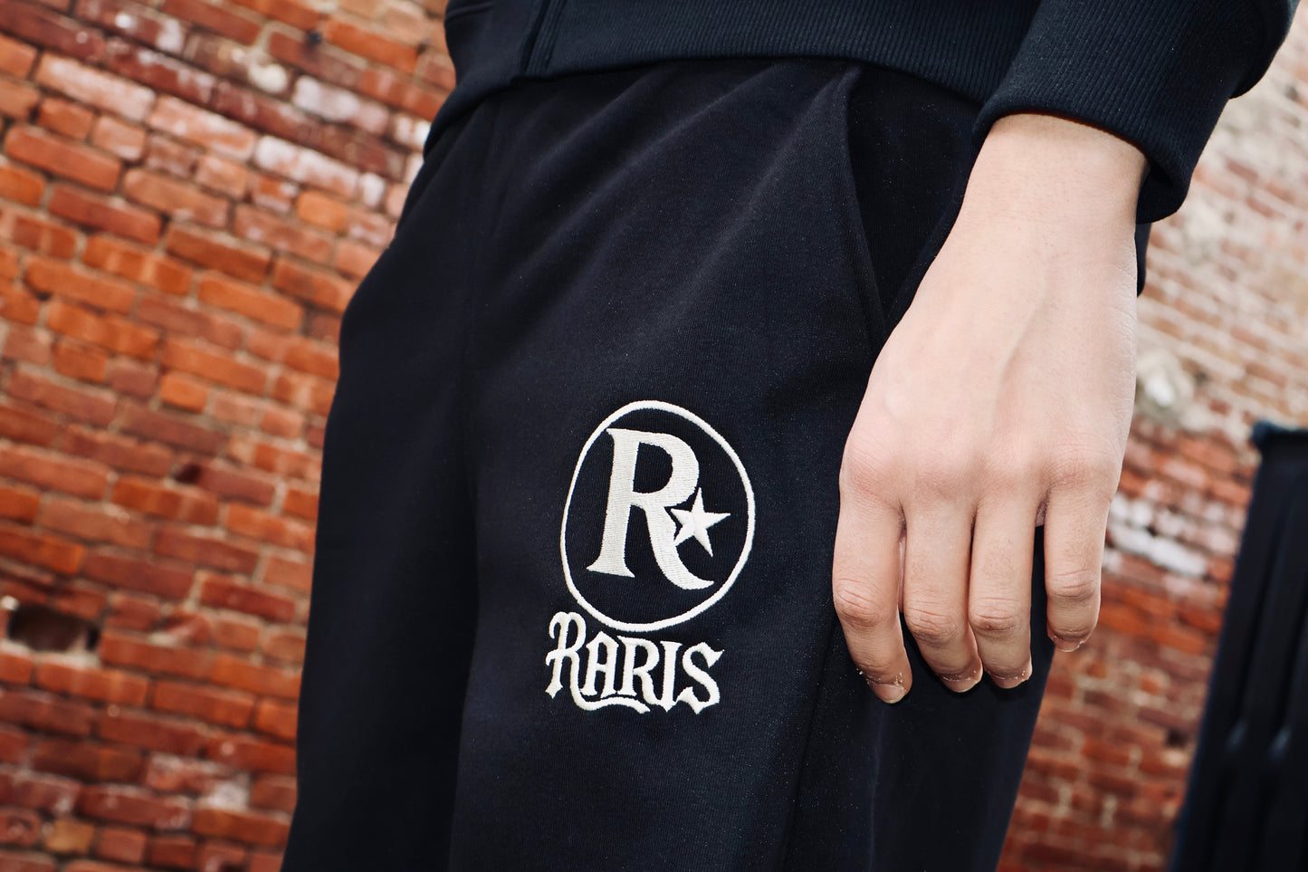 RARIS Premium Sweatpants